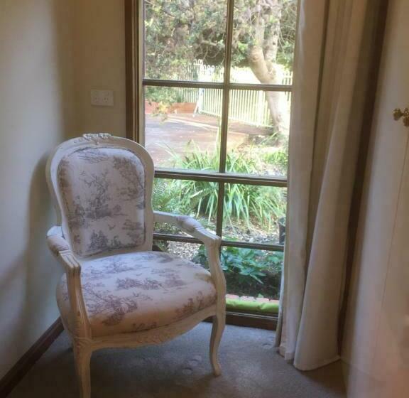 חדר סטנדרט עם מיטת קינג, Helen S Homestead