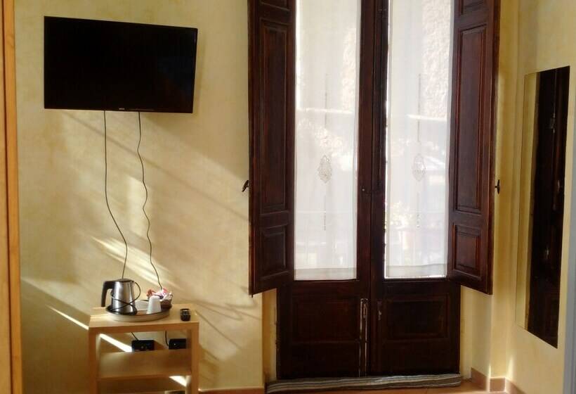 חדר סטנדרט נוף לעיר, B&b L’angolo Sulla Piazza