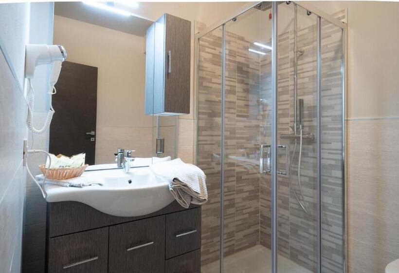 חדר קומפורט לשלושה, Locanda Al Crap