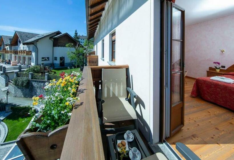 Семейный Номер, Albergo Edelweiss   Larespa