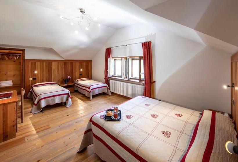 חדר משפחתי, Albergo Edelweiss   Larespa