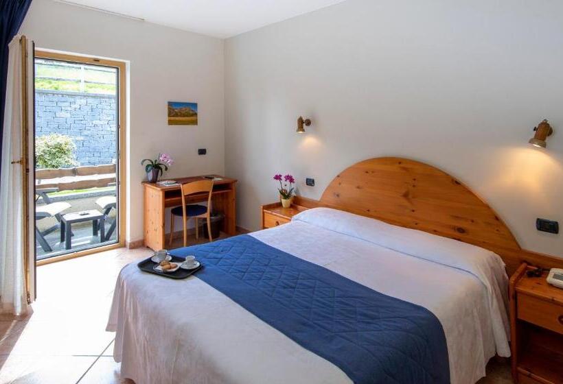 חדר סטנדרט, Albergo Edelweiss   Larespa