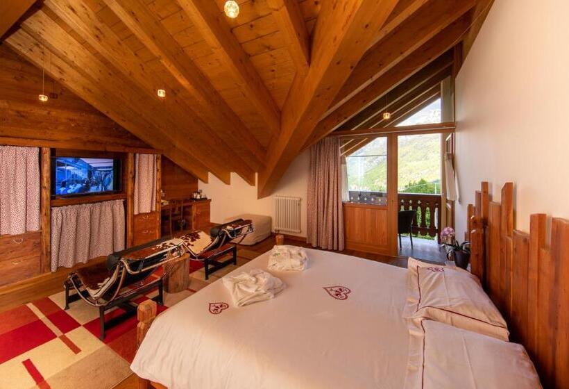 Люкс с гидромассажем, Albergo Edelweiss   Larespa