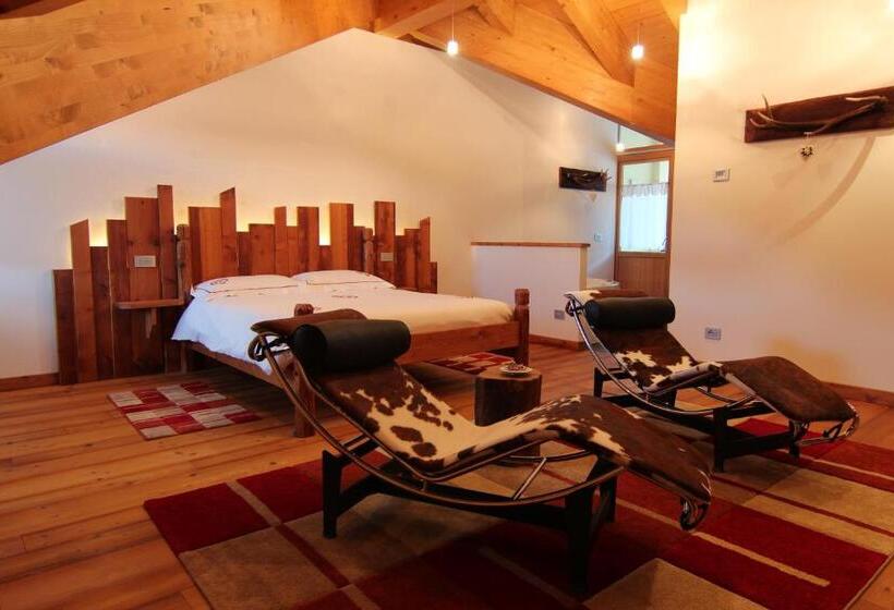 סוויטה עם ג'קוזי, Albergo Edelweiss   Larespa