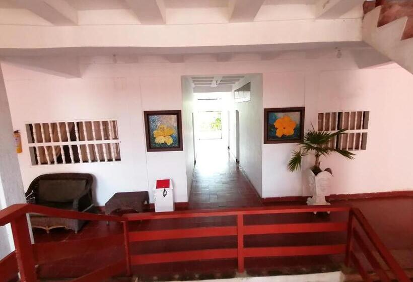 غرفة عائلية, Montecarlo Beach