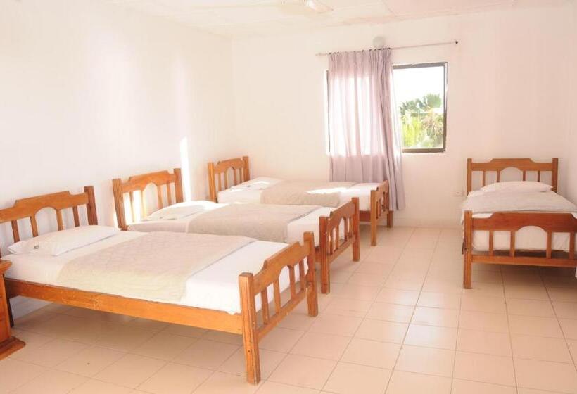 إستوديو قياسى مطل على البحر, Montecarlo Beach