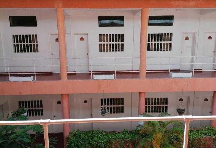 غرفة قياسية, Montecarlo Beach