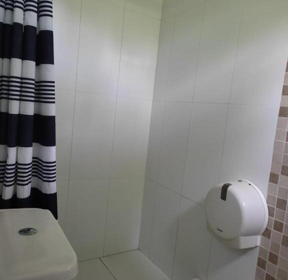 غرفة عائلية, Montecarlo Beach