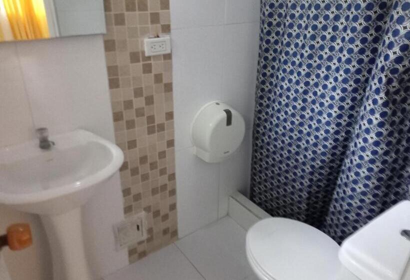 غرفة عائلية, Montecarlo Beach