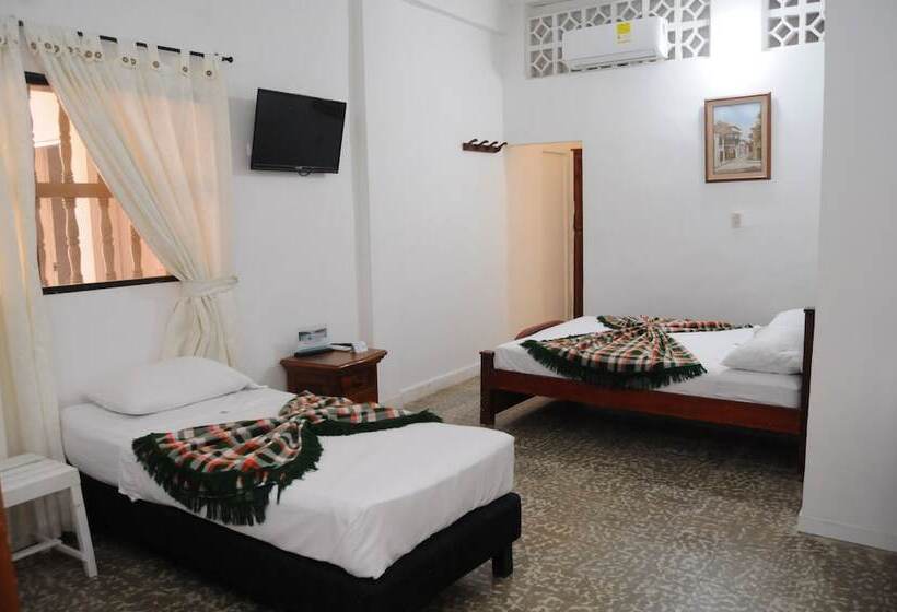 غرفة قياسية, Montecarlo Beach