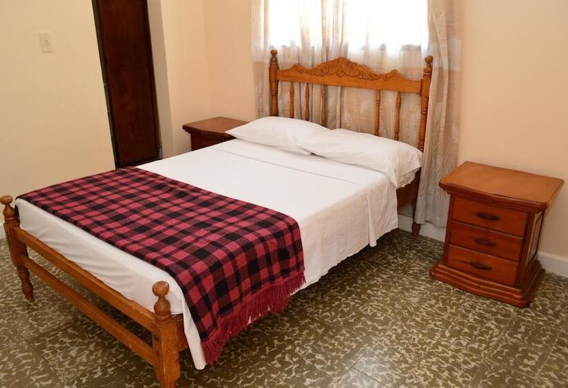 غرفة قياسية, Montecarlo Beach