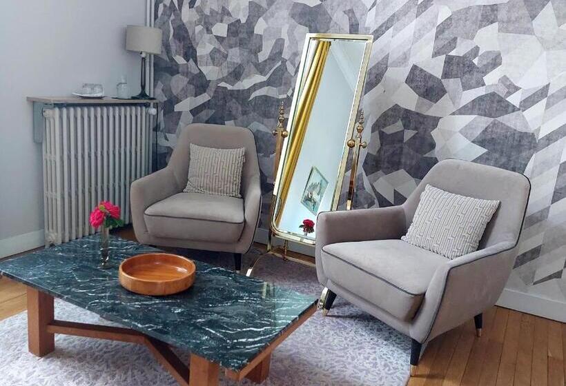 디럭스 룸, Château Haute Roche