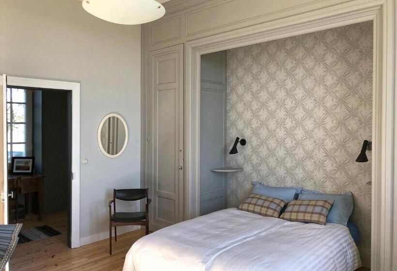 수피리어 룸, Château Haute Roche