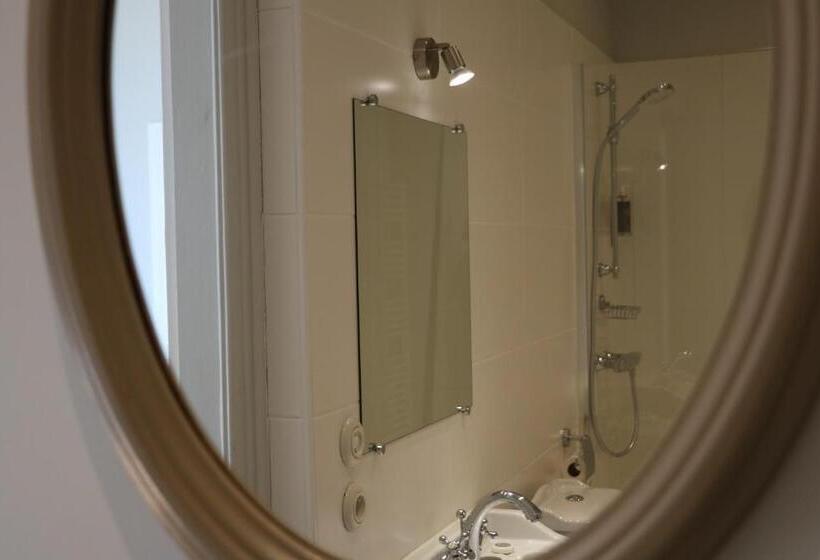 수피리어 룸, Château Haute Roche