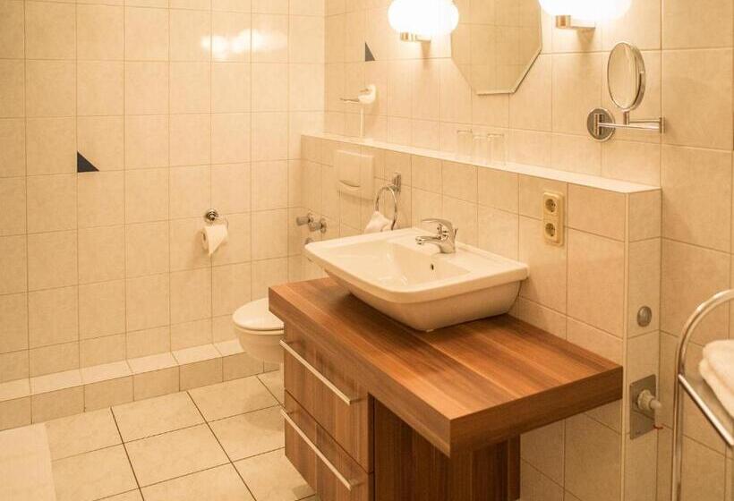 Апартаменты 1 Спальня с Балконом, Landgasthaus Hoffmann