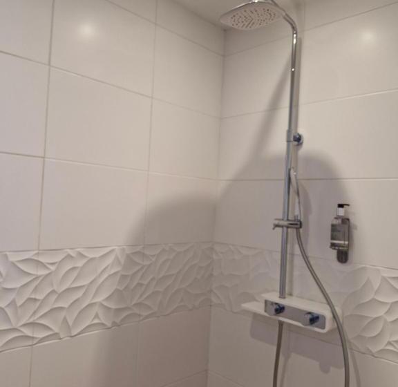 标准间, Ome Sweet Home