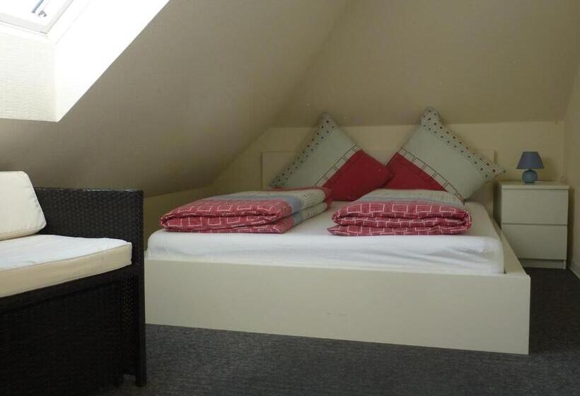 带共用浴室的标准房间, Pension Ziemann