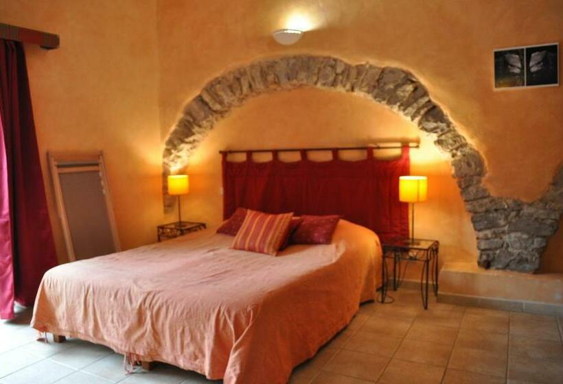 غرفة قياسية رباعية, Domaine De Blancardy