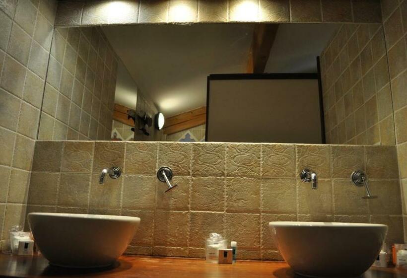 جناح, Domaine De Blancardy