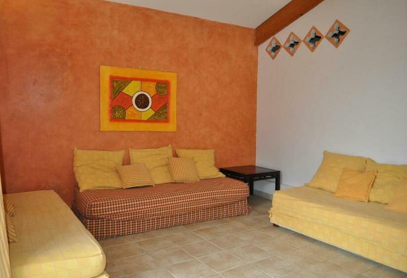 جناح, Domaine De Blancardy