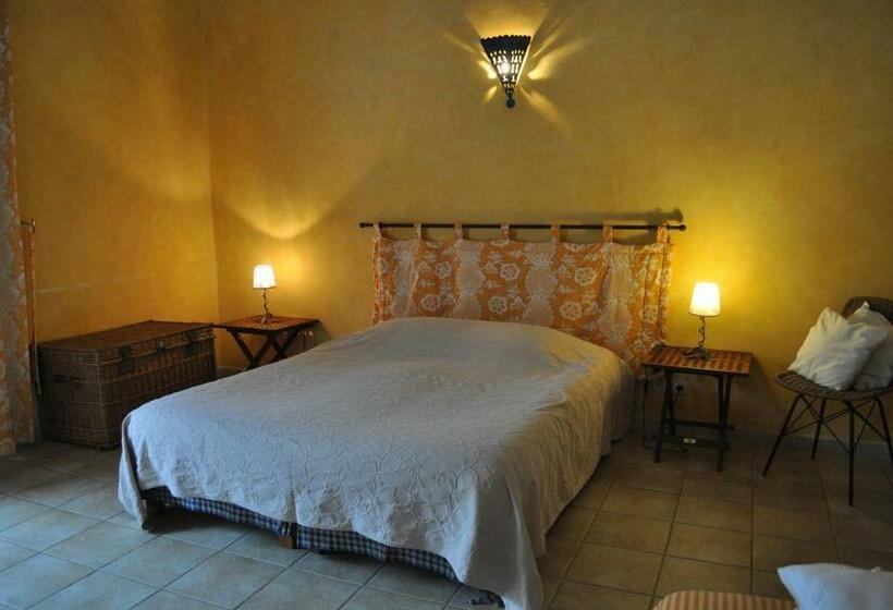 غرفة قياسية رباعية, Domaine De Blancardy