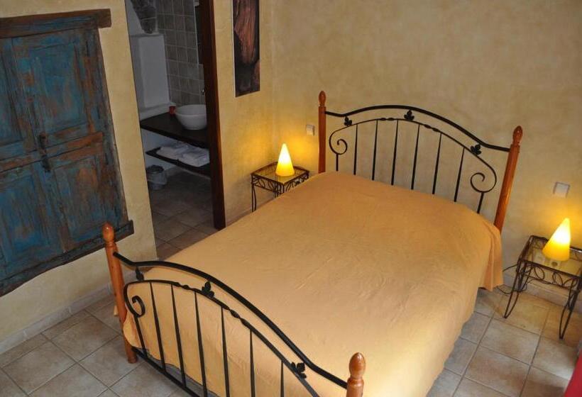 غرفة قياسية, Domaine De Blancardy