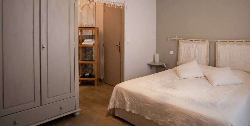 غرفة قياسية, Domaine De Blancardy