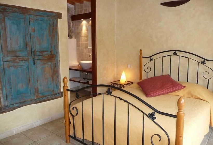 غرفة قياسية, Domaine De Blancardy