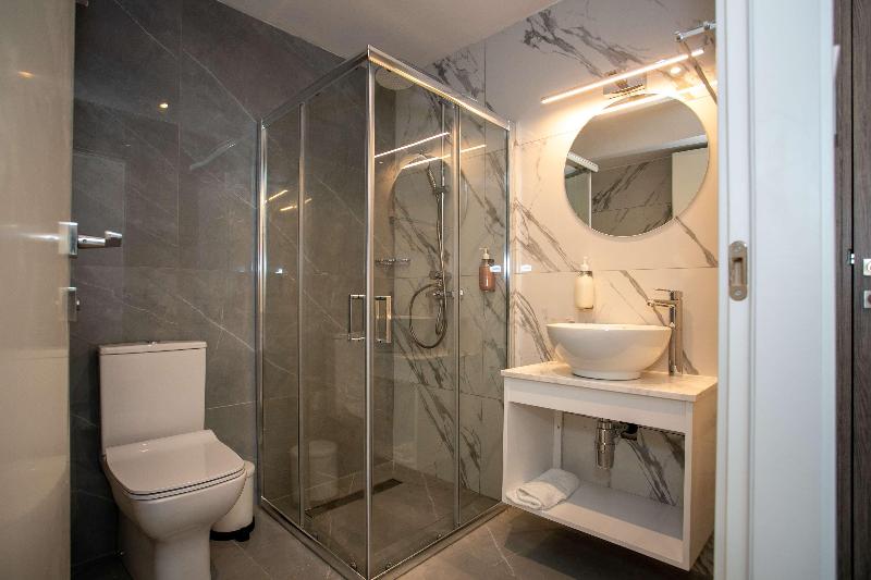 Номер Deluxe Кровать Кинг, Ernes Hotel Alma Bukit Mertajam