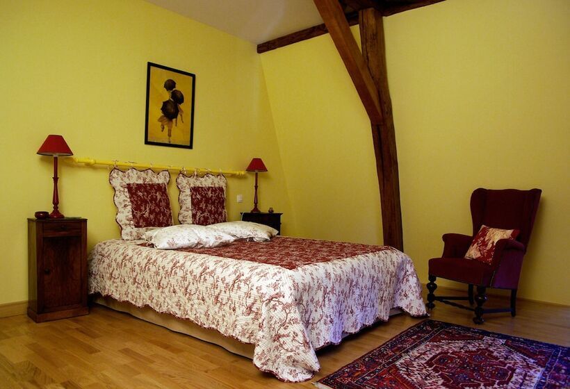 חדר משפחתי, La Bastide Du Roy