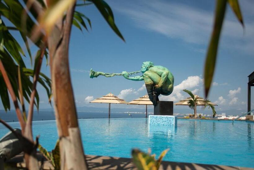 إستوديو ديلوكس, Pinnacle Resorts 179  Adults Only