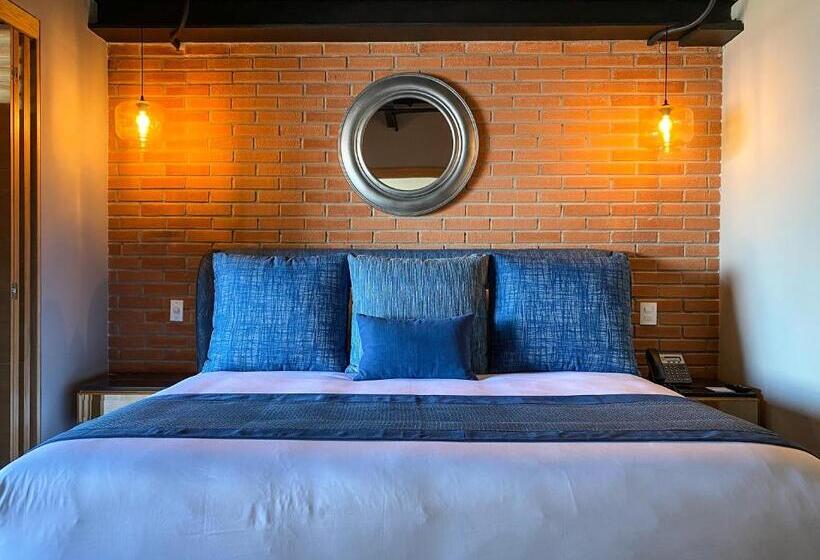 جناح ديلوكس, Pinnacle Resorts 179  Adults Only