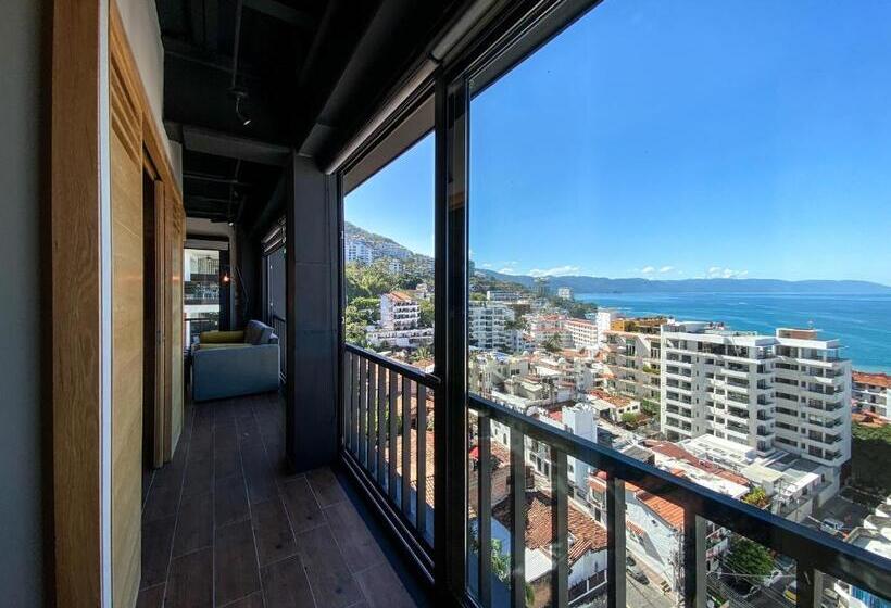 جناح مزوَّد بشرفة, Pinnacle Resorts 179  Adults Only