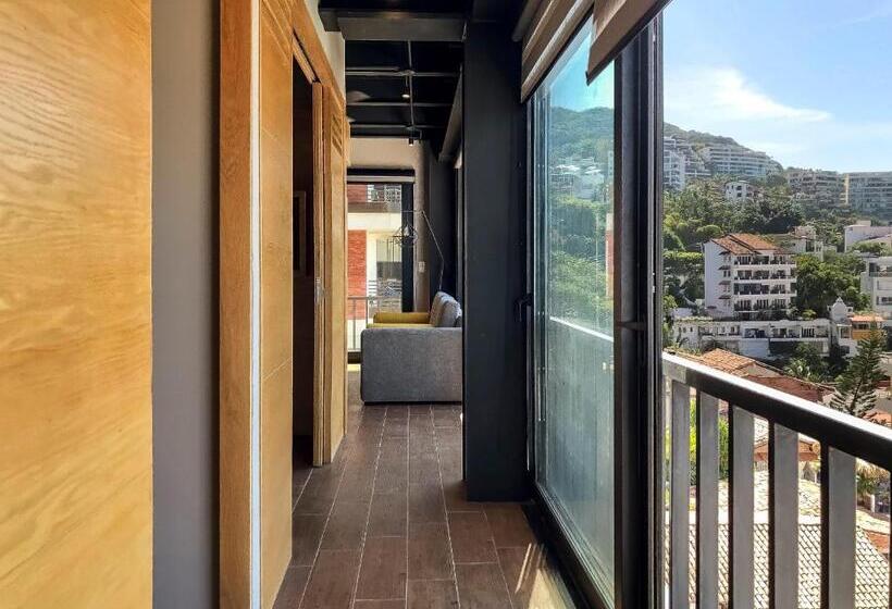 جناح مزوَّد بشرفة, Pinnacle Resorts 179  Adults Only