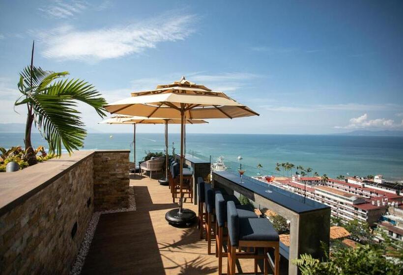 جناح, Pinnacle Resorts 179  Adults Only