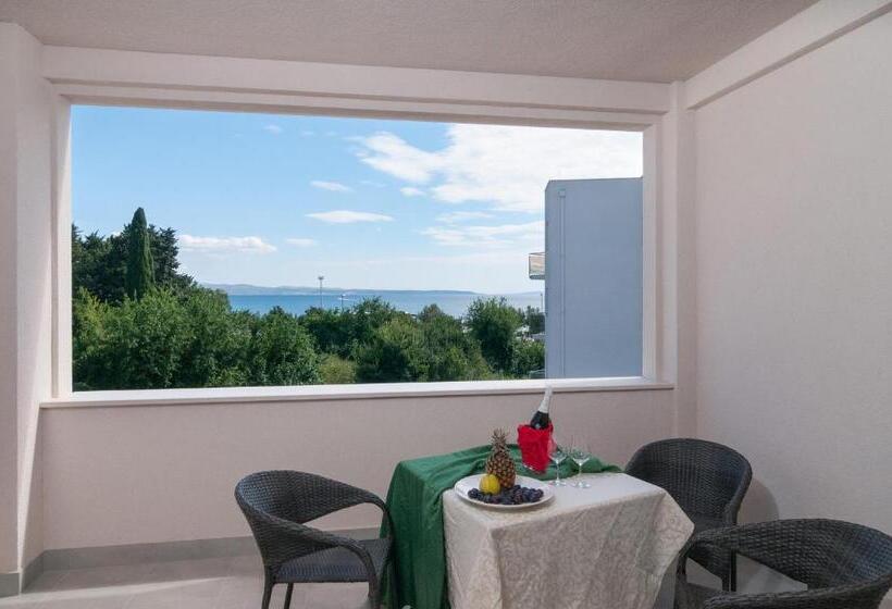 Habitació Deluxe amb Balcó, Luxury Rooms Near The Beach3