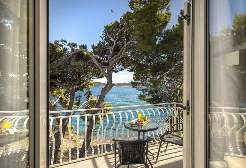 חדר סופריור צדדי נוף לים, Aminess Bellevue