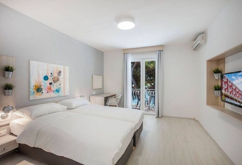 חדר משפחתי צדדי נוף לים, Aminess Bellevue