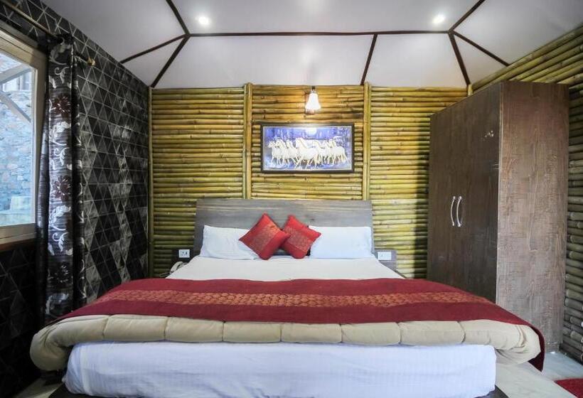 חדר סופריור עם מיטת קינג, Glamwood Resort Dhanaulti, Ranked 1 In Dhanaulti