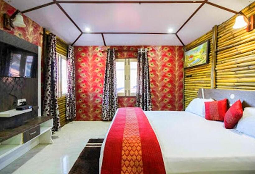 Номер Superior Кровать Кинг, Glamwood Resort Dhanaulti, Ranked 1 In Dhanaulti