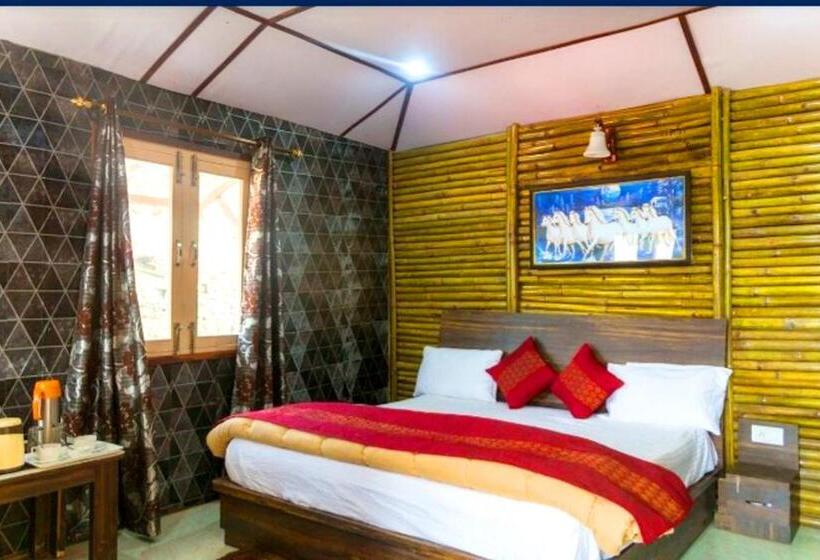 חדר סטנדרט עם מיטת קינג, Glamwood Resort Dhanaulti, Ranked 1 In Dhanaulti