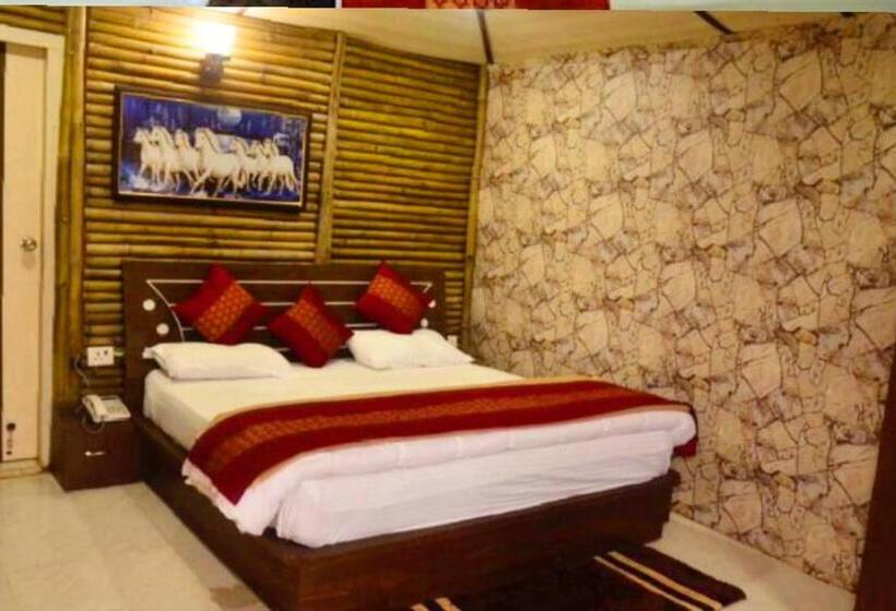 חדר סטנדרט עם מיטת קינג, Glamwood Resort Dhanaulti, Ranked 1 In Dhanaulti