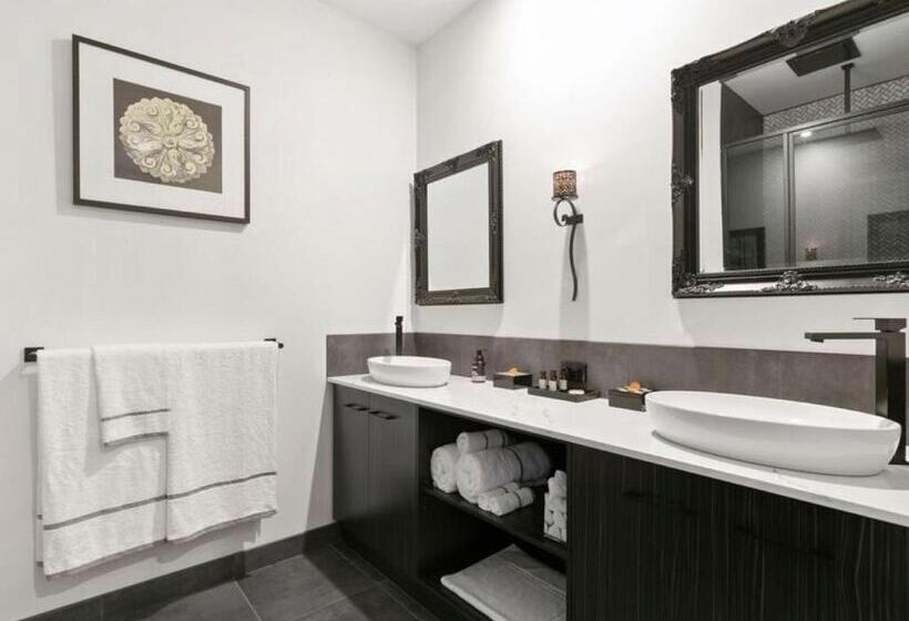 디럭스 스위트 킹 침대, Campania Spa Suite 2