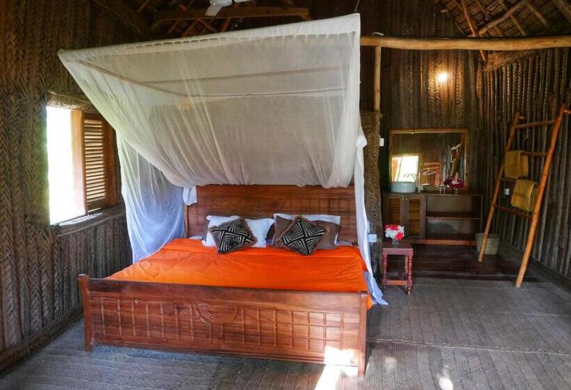 חדר סטנדרט עם מיטת קינג, Coco Reef Ecolodge