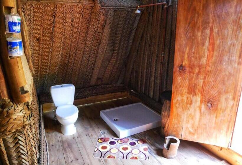 חדר דלוקס צדדי נוף לים, Coco Reef Ecolodge