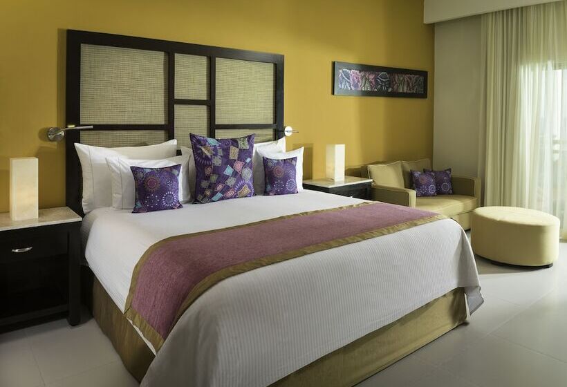 Junior swim-up suite, El Dorado Seaside Palms, Catamarán, Cenote & More Inclusive