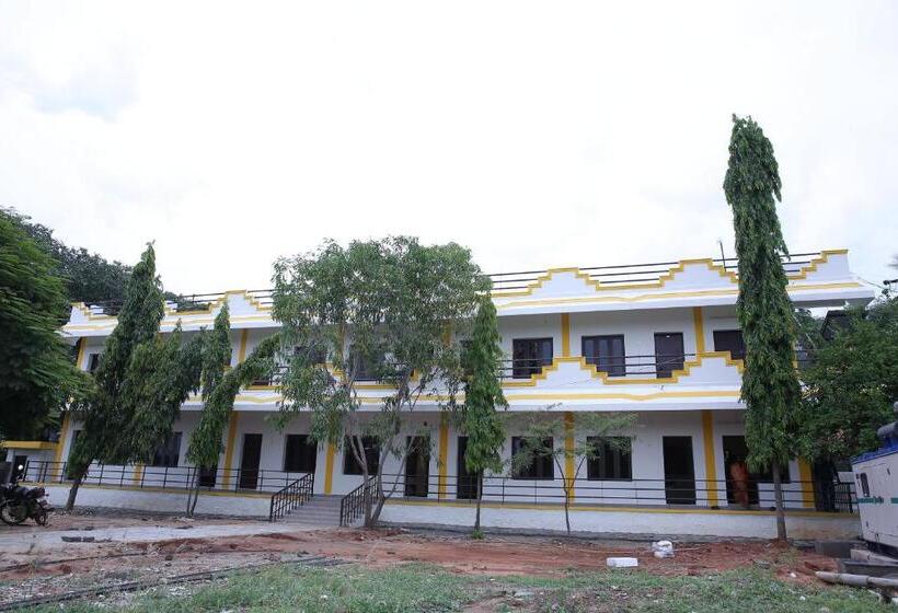 Quarto Triplo Deluxe, Grand Pacific