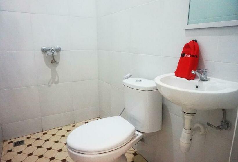 غرفة عائلية, Reddoorz @ Jalan Tanjung Blitar