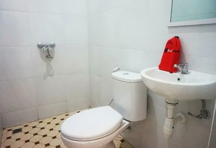 ファミリールーム, Reddoorz @ Jalan Tanjung Blitar