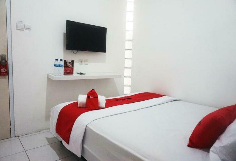 Номер Стандарт, Reddoorz @ Jalan Tanjung Blitar